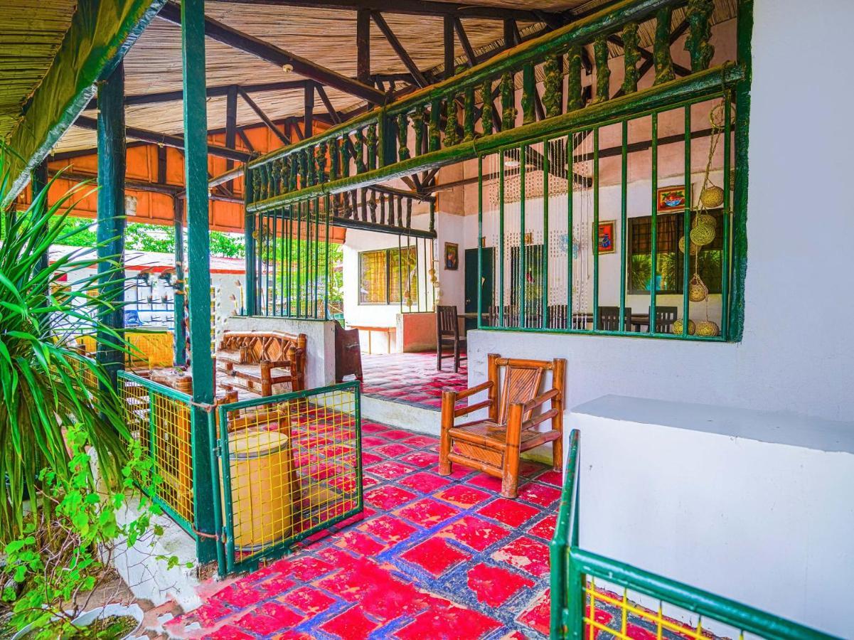 Oyo 875 Madhavi Beach Resort Balibago Εξωτερικό φωτογραφία