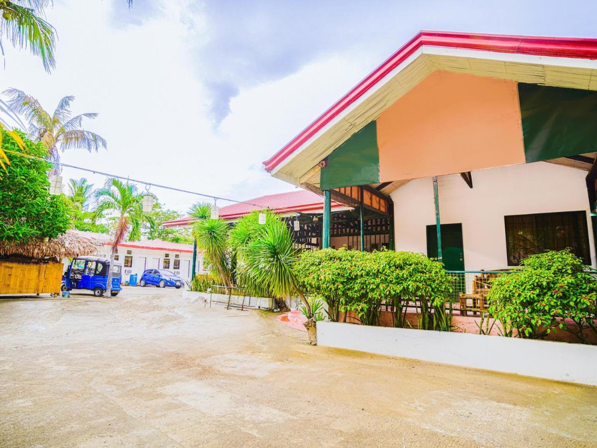 Oyo 875 Madhavi Beach Resort Balibago Εξωτερικό φωτογραφία