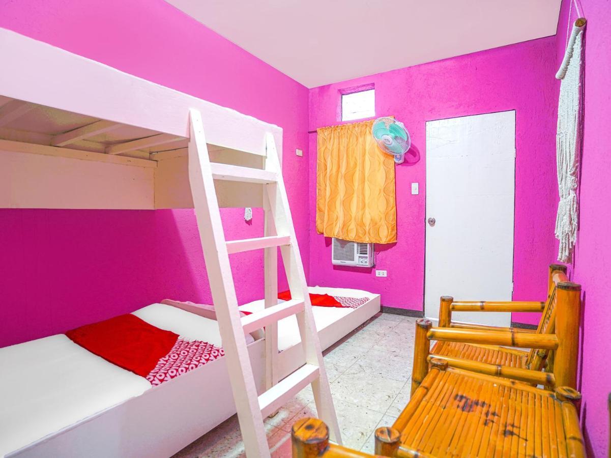 Oyo 875 Madhavi Beach Resort Balibago Εξωτερικό φωτογραφία