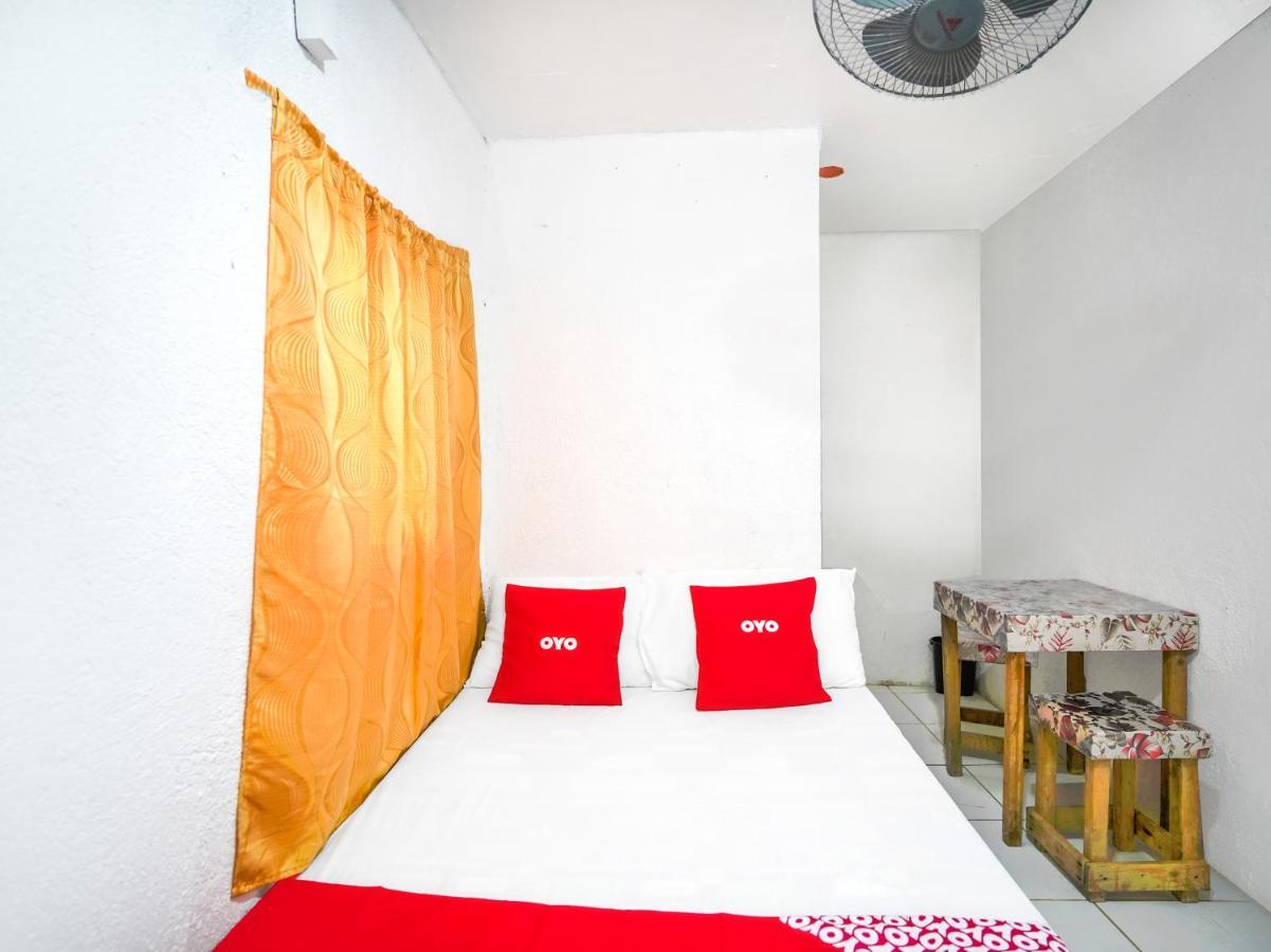 Oyo 875 Madhavi Beach Resort Balibago Εξωτερικό φωτογραφία